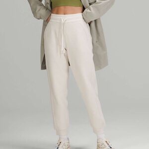 LULULEMON Scuba High-Rise Jogger White Opal Size 20 loose fit